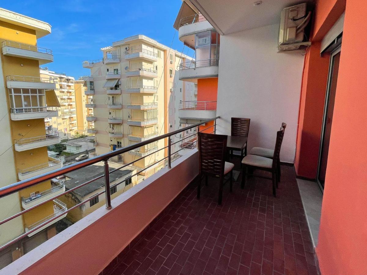 Aulona'S Apartment Vlorë Exterior foto